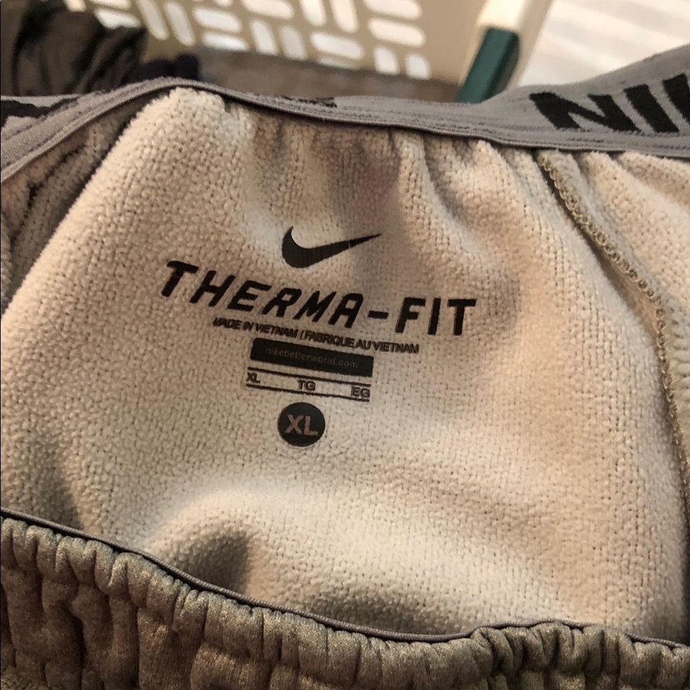 Nike Therma-Fit mens  Fleece Pants in Gray